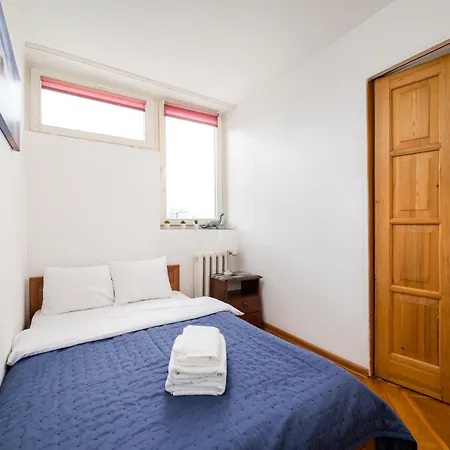 Chlodna Downtown By Bookinghost