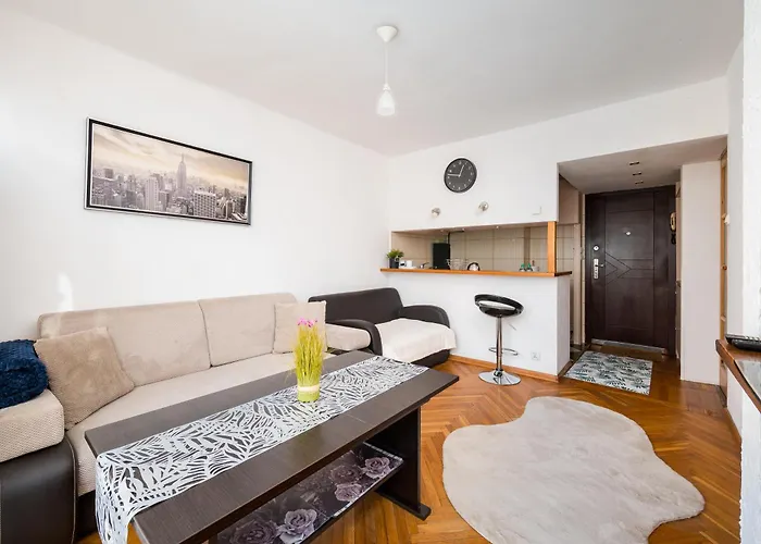 Chlodna Downtown By Bookinghost Warsaw