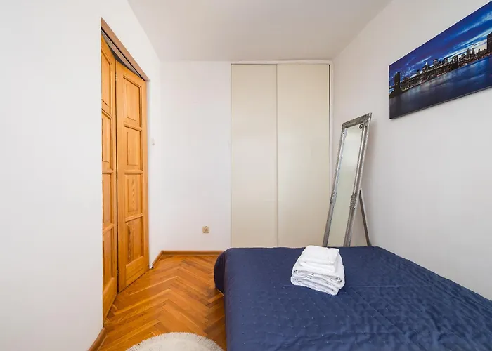 Apartment Chlodna Downtown By Bookinghost Warsaw