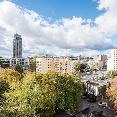 Chlodna Downtown By Bookinghost *