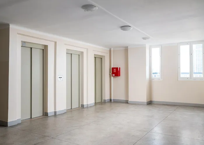 Chlodna Downtown By Bookinghost * Warszawa